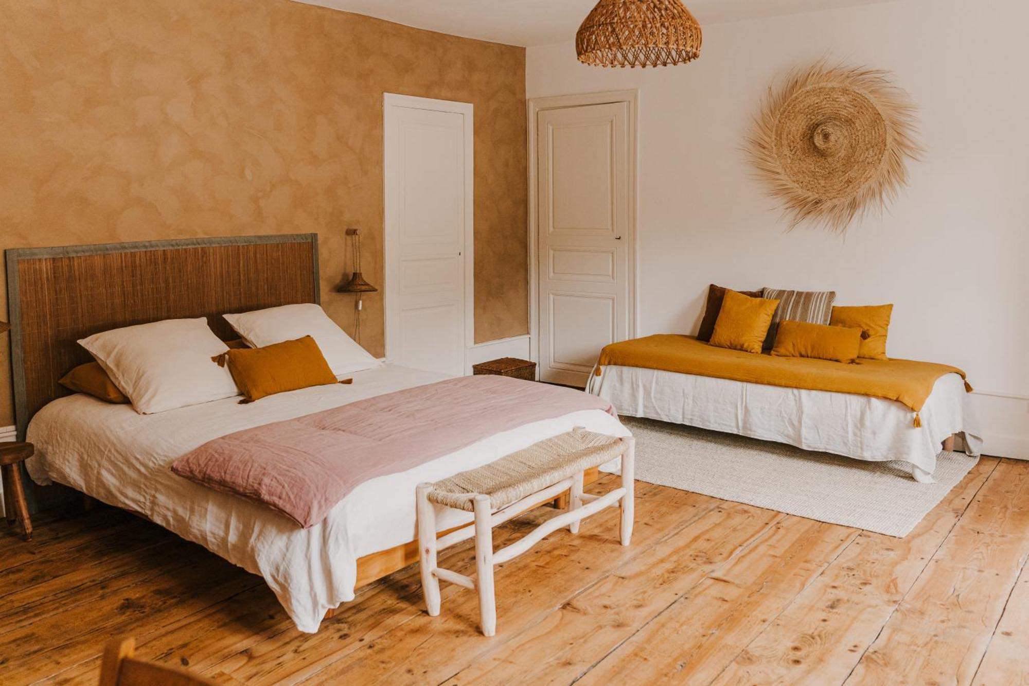 Maison D'Hotes Et Gite De Charme Avec Piscine, La Lhuiseraie Bilik gambar