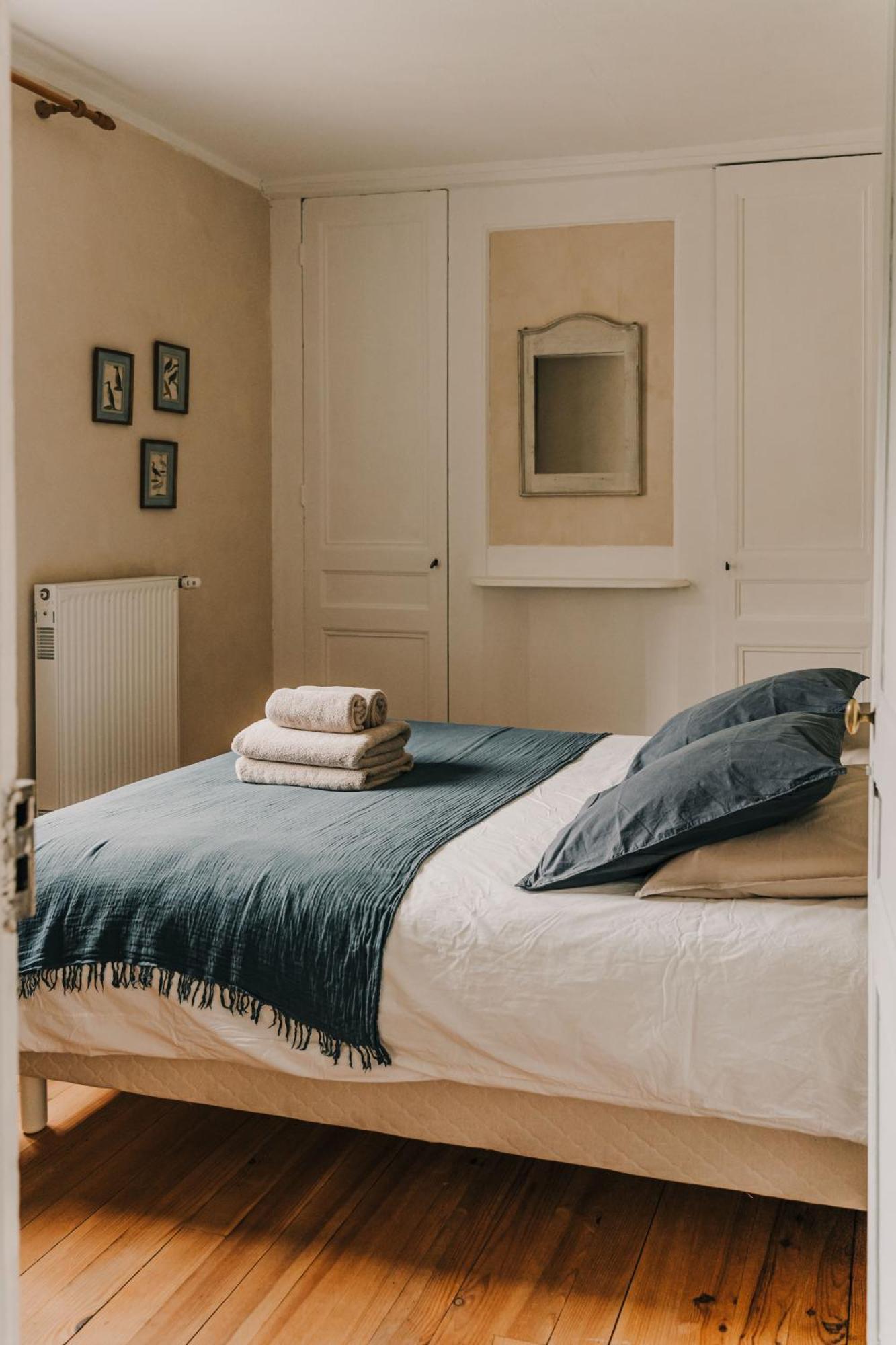 Maison D'Hotes Et Gite De Charme Avec Piscine, La Lhuiseraie Bilik gambar