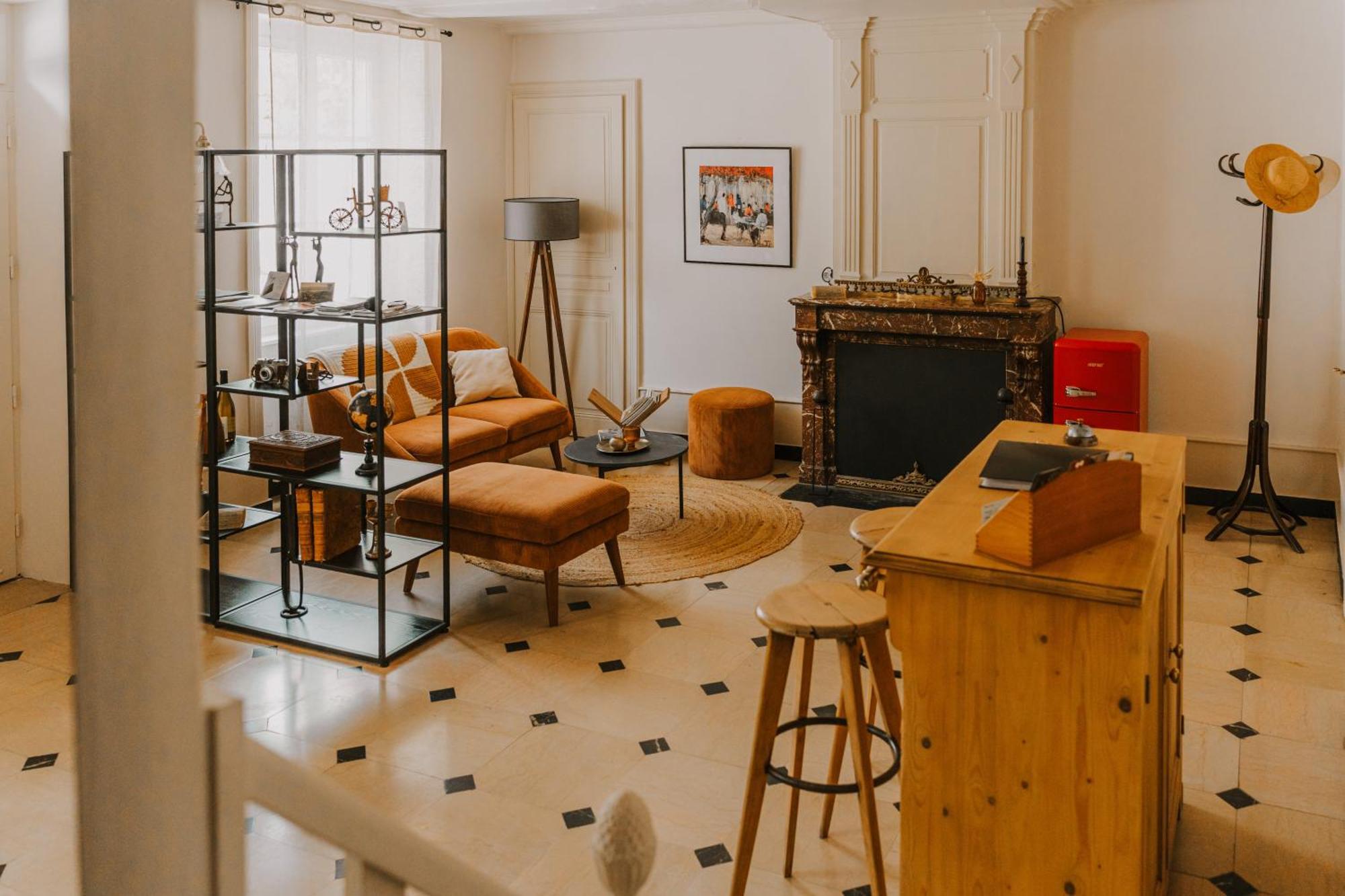 Maison D'Hotes Et Gite De Charme Avec Piscine, La Lhuiseraie Luaran gambar